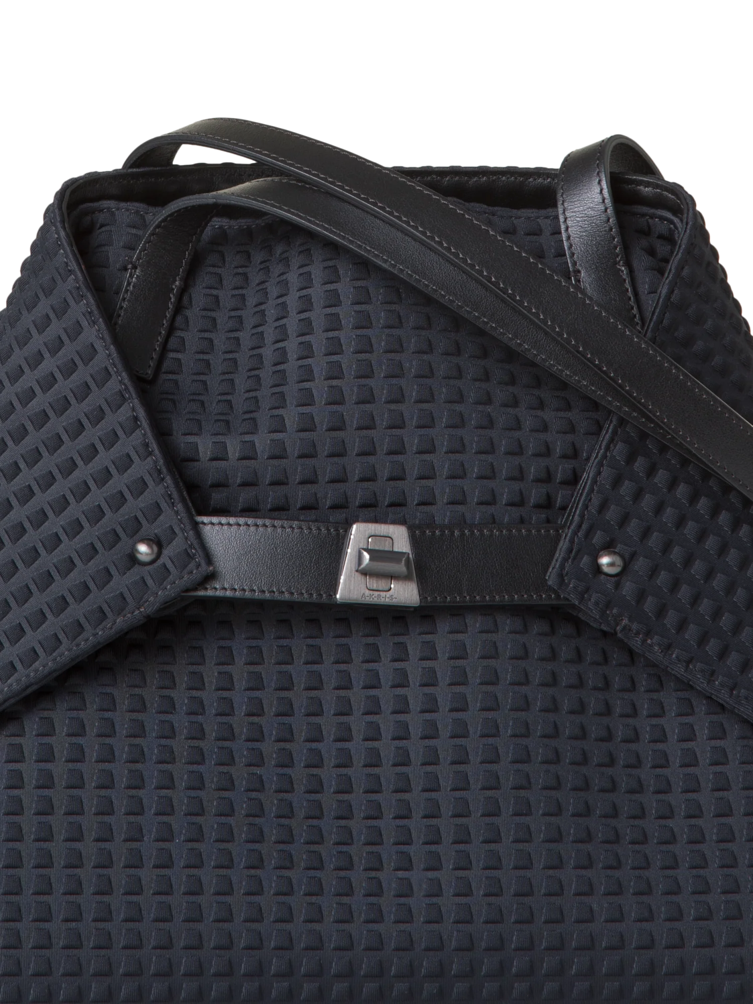 Ai Small Shoulder Tote - Image 7